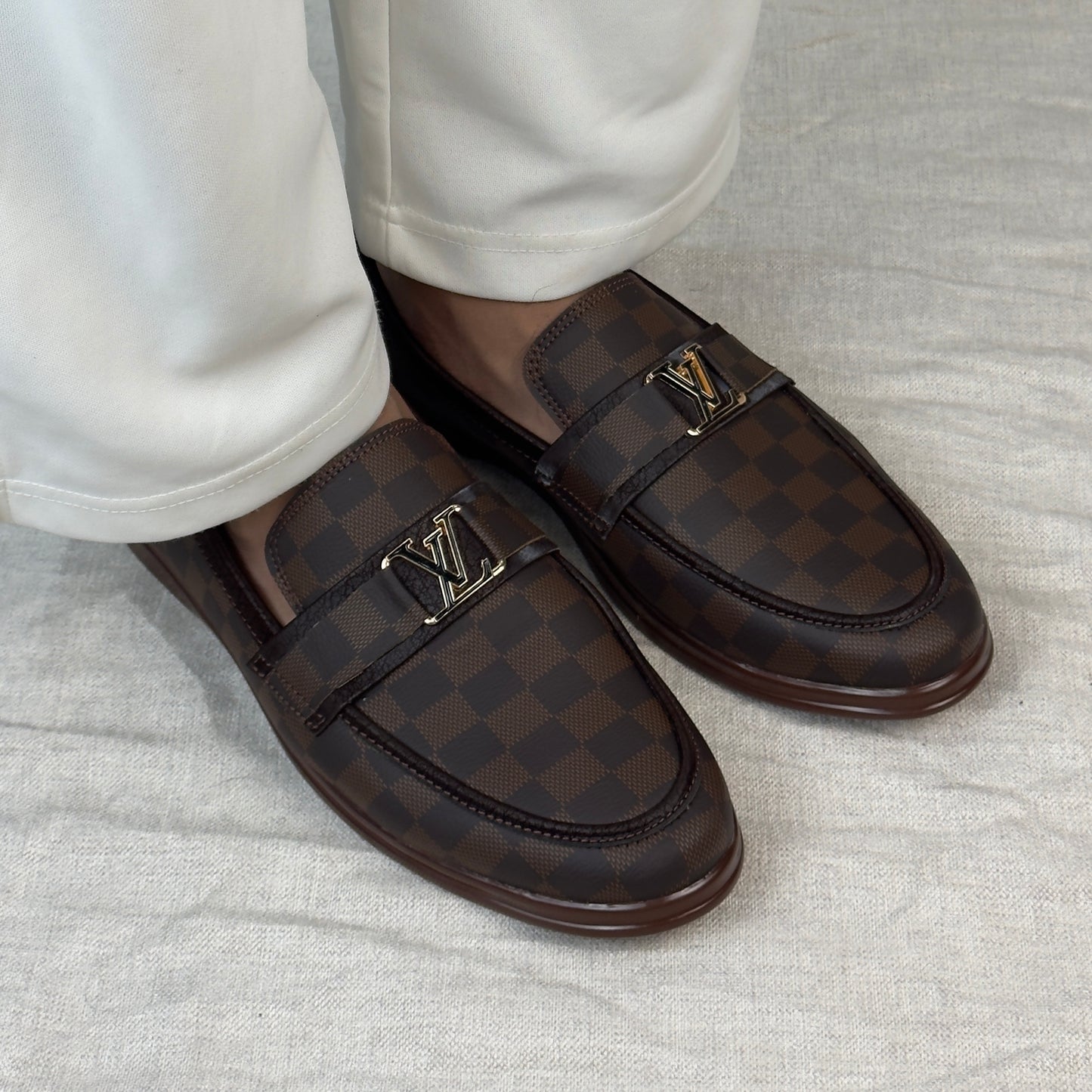 BROWN LV CHEAK LOAFER