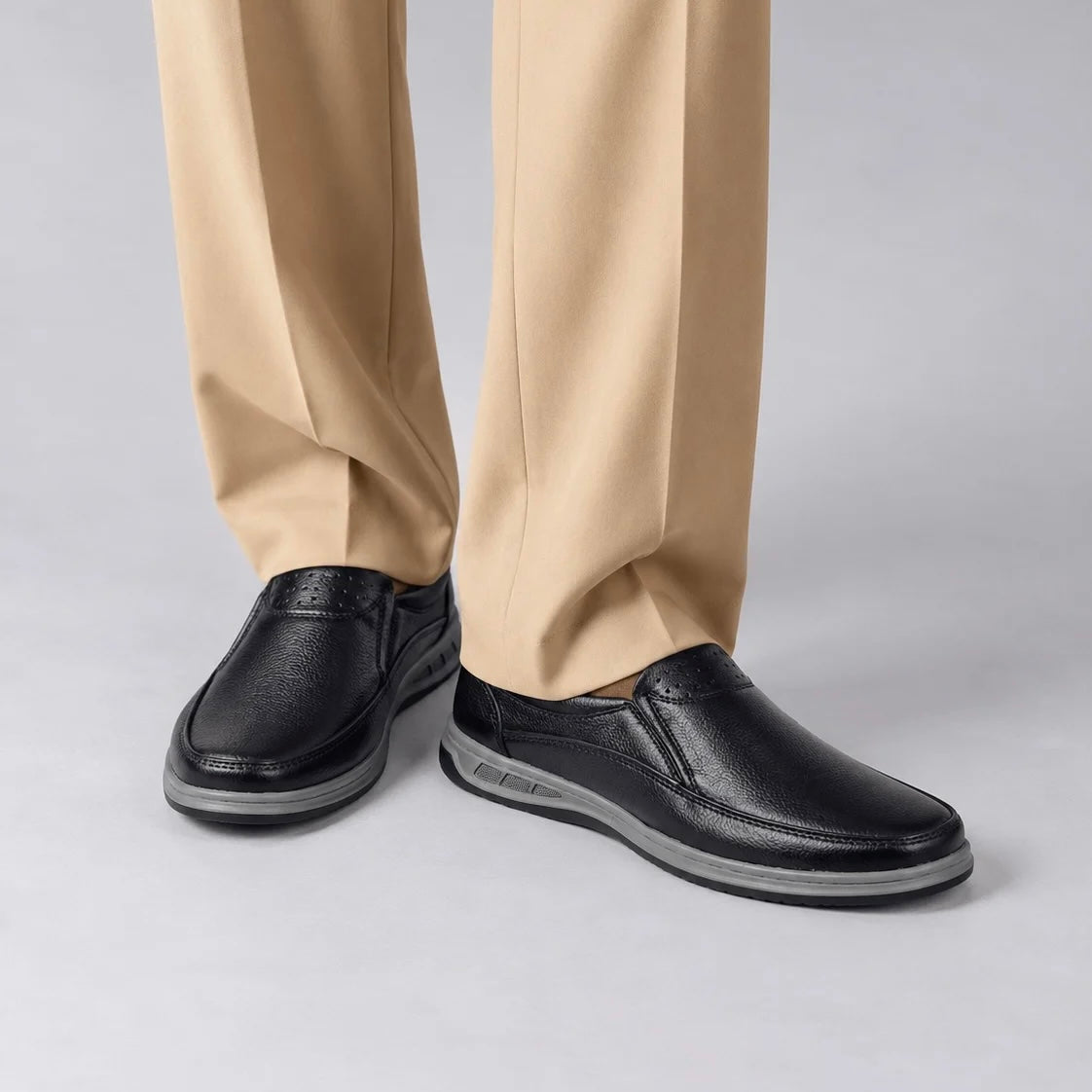 LEATHER SOFTY MEDICATED JOGGER 2 - BLACK