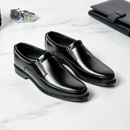 BLACK SLIP-ON LOAFER