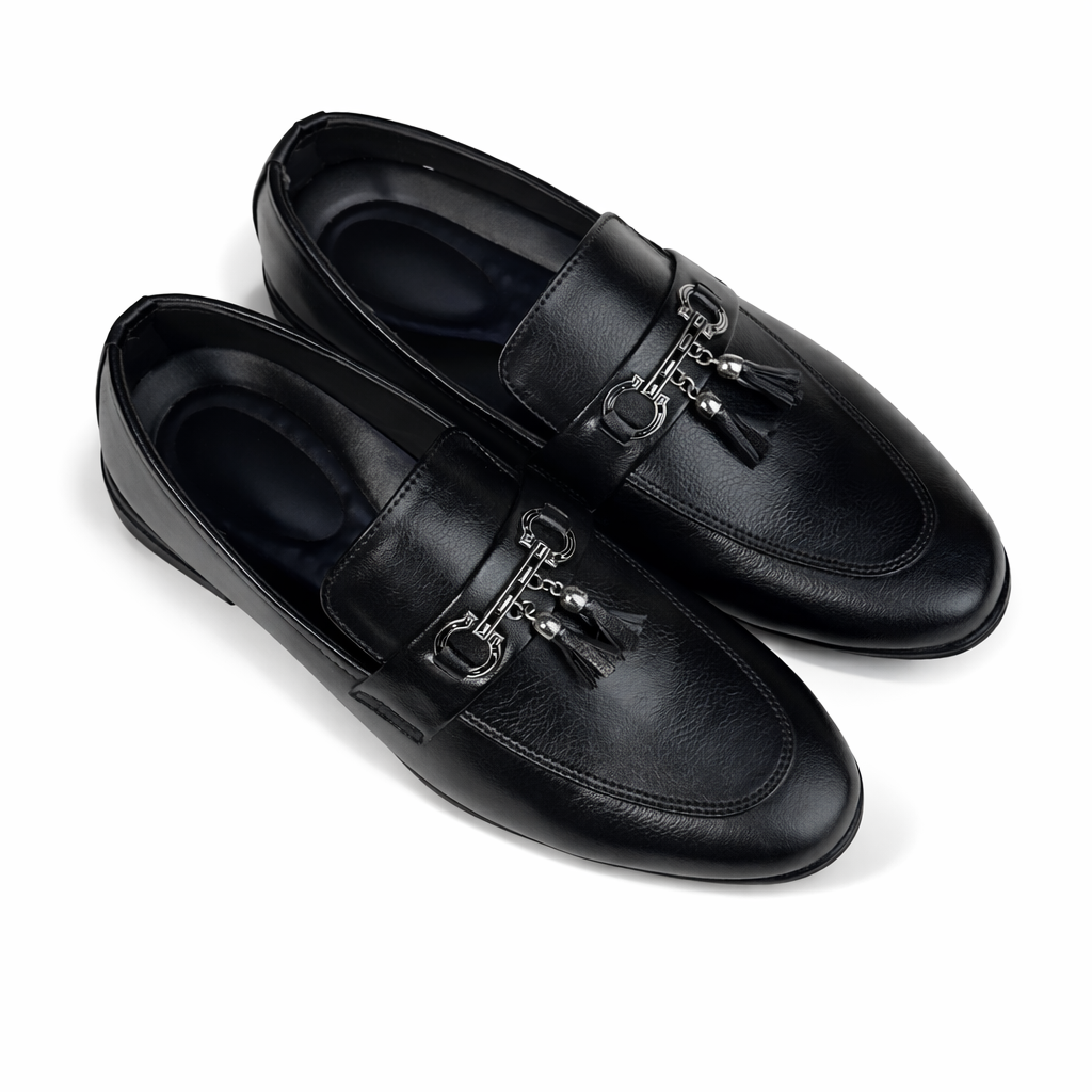 TEXTURE BLACK TASSEL LOAFER