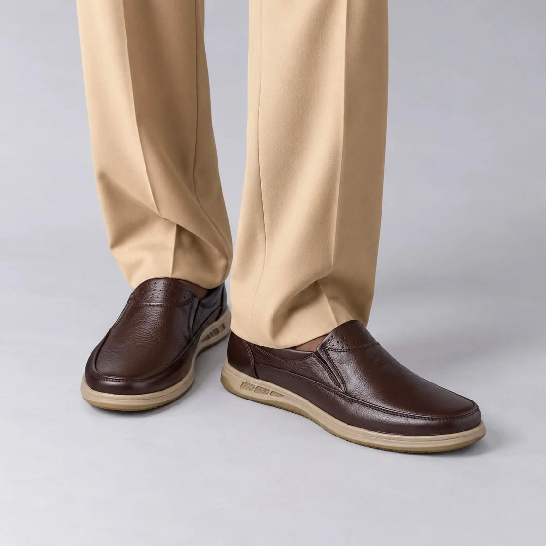 LEATHER SOFTY MEDICATED JOGGER 2 - BROWN