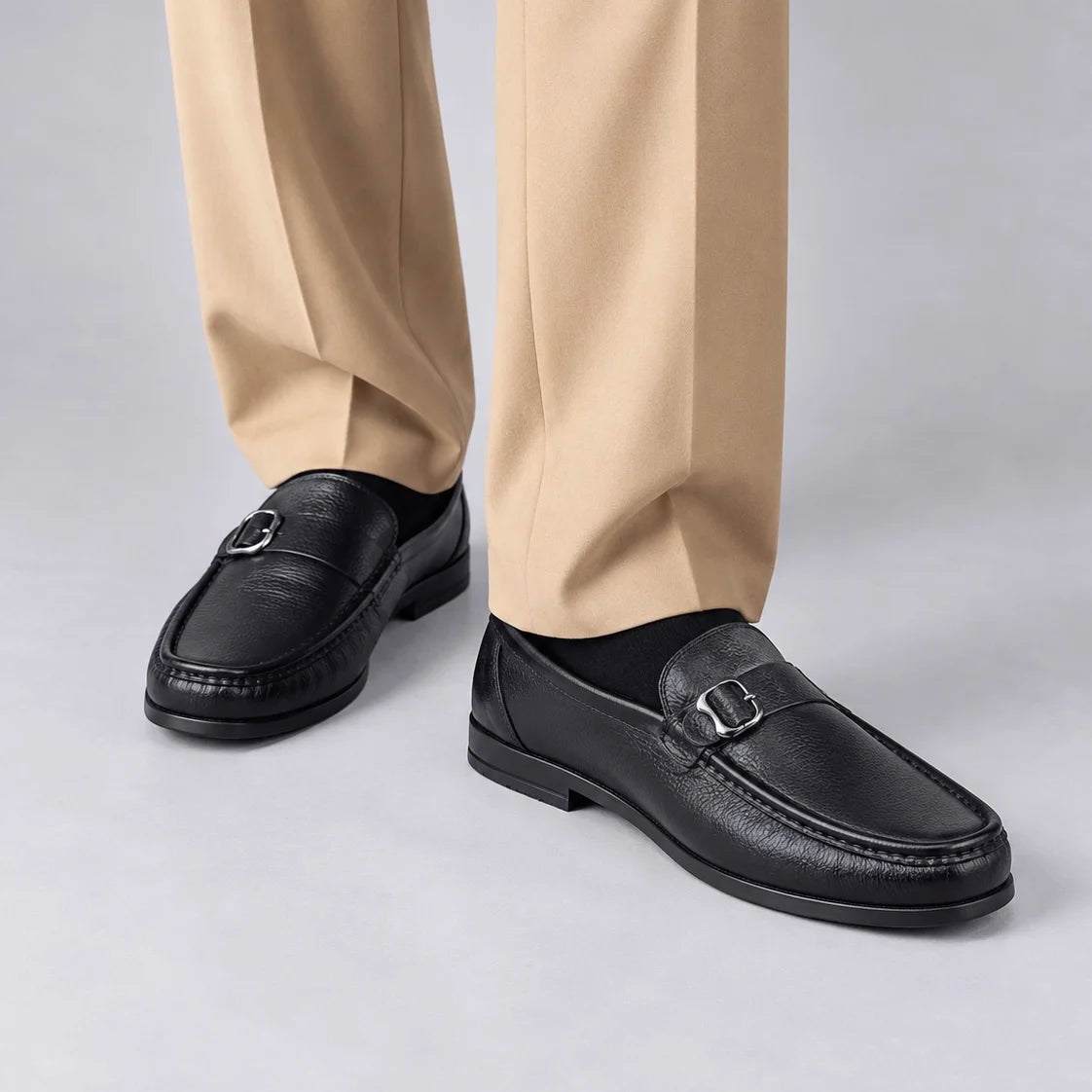 LEATHER MOCCASIN SIDE-BUCKLE - BLACK